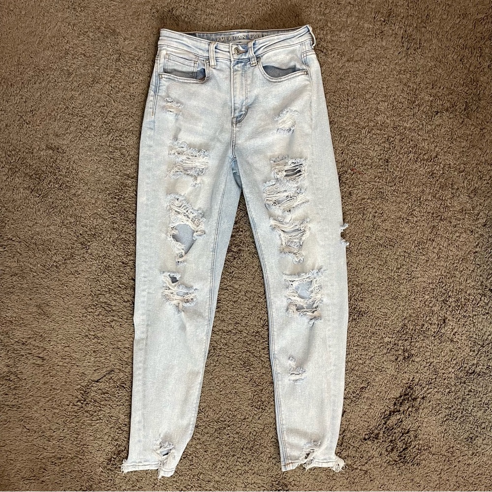 American Eagle Distressed Skinny Jeans – Size 2 Regular